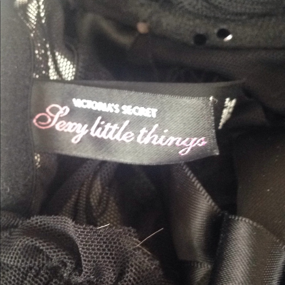 Sexy little things from Victoria Secret Lingerie๐ - Picture 3 of 6
